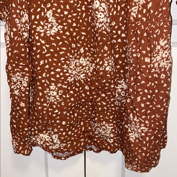 Knox Rose XS Loft Brown White Patterned Blouse - Picture 7 of 14